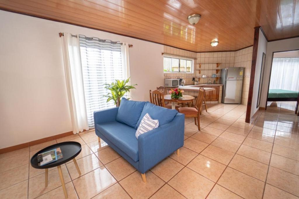 Apartamentos Cristal Quepos Ngoại thất bức ảnh